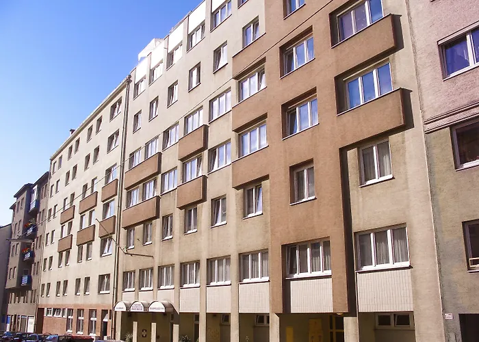Hostel Mynext - Westbahnhof One Wenen