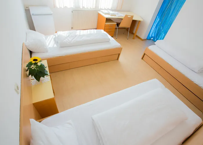 Hostel Mynext - Westbahnhof One