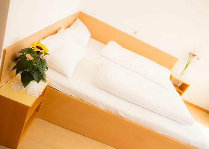 Hostel Mynext - Westbahnhof One Wenen